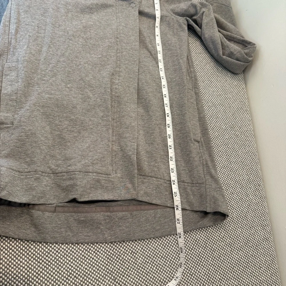 LULULEMON gray Belle 2-Snap wrap sweatshirt Jacket size 2